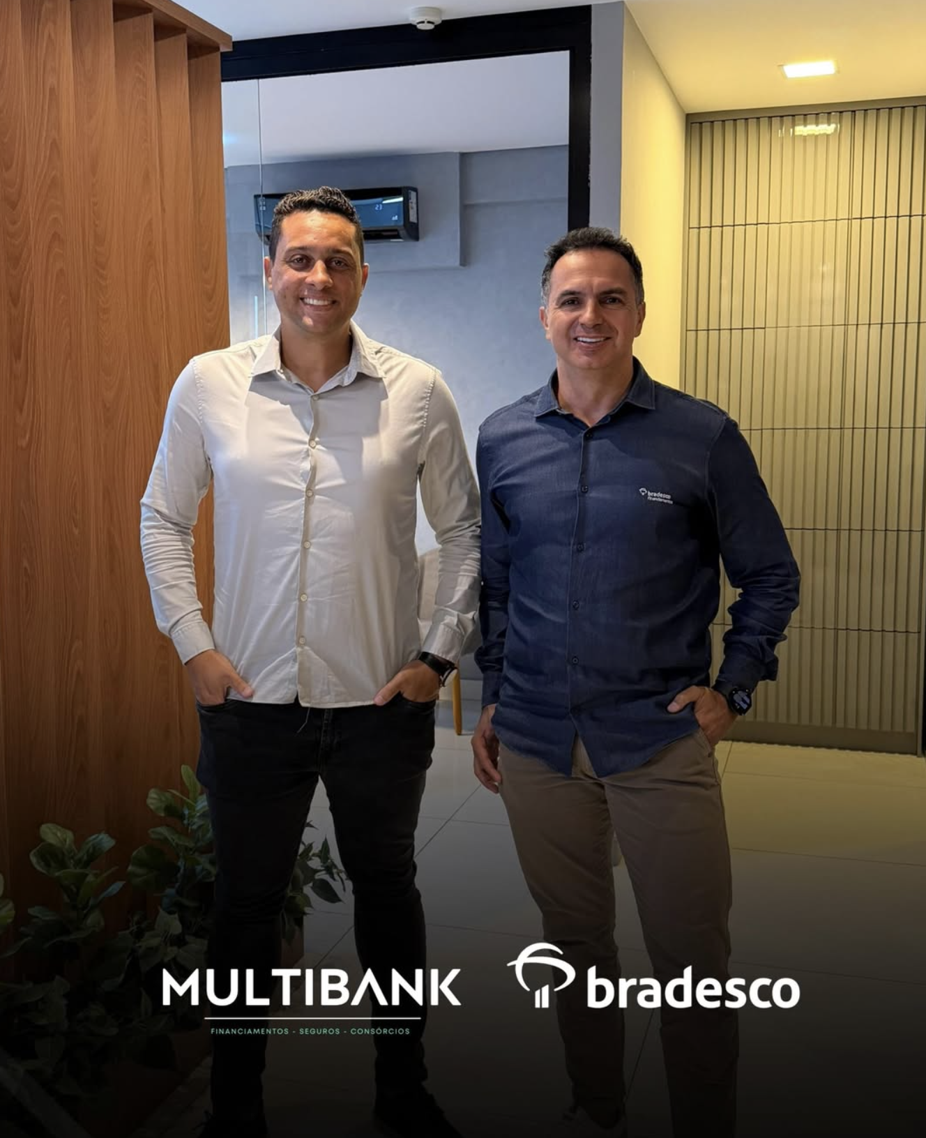 Representantes da Multibank e Bradesco no escritório